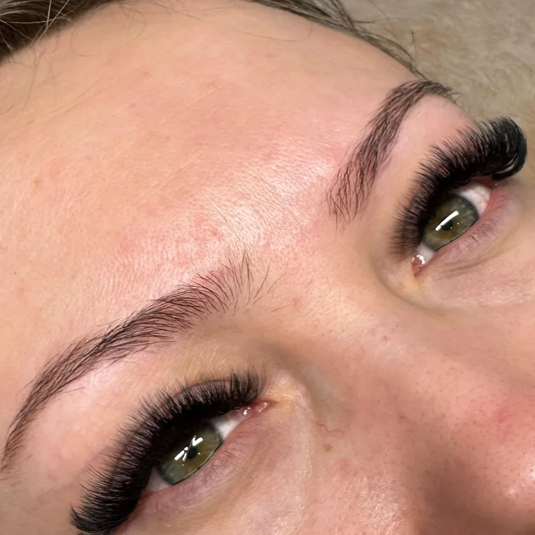 Lashes at VOG Beauty Salon in Majan, Dubai – photo 6